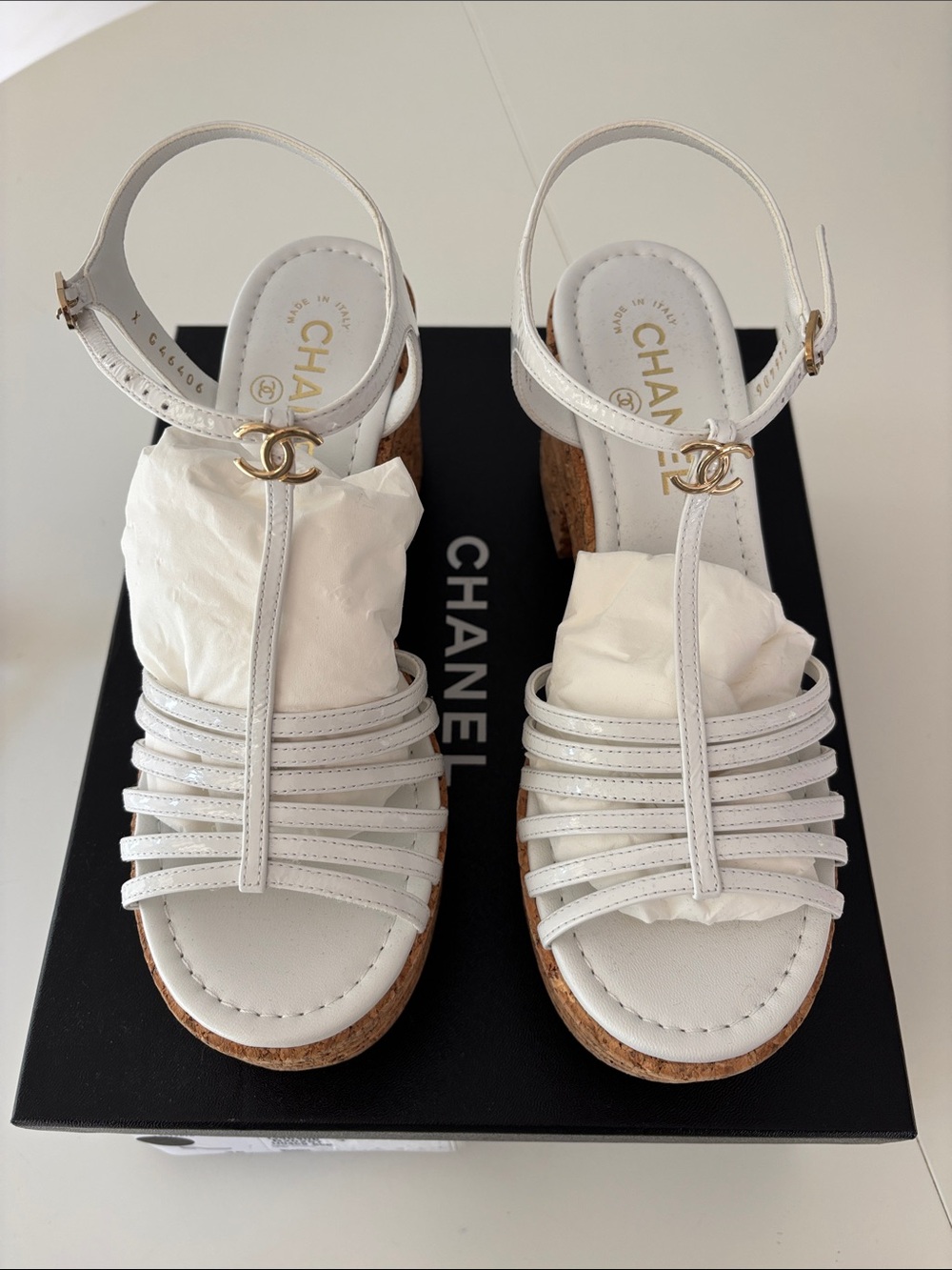 CHANEL White Leather Cork Wedge Sandals with Gold CC